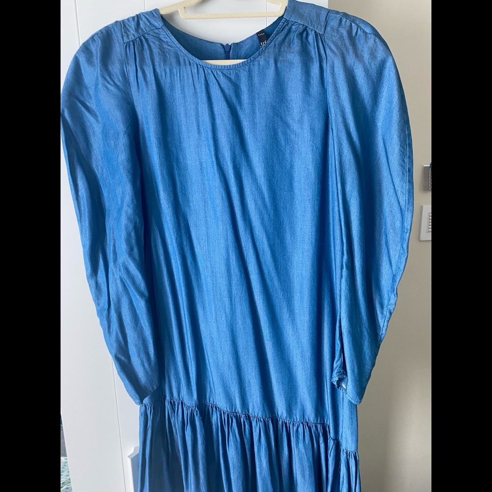 Dress - Picture 2 of 3